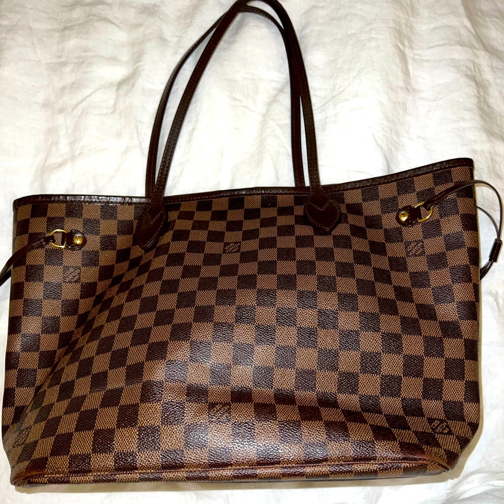EUC Louis Vuitton Neverfull MM